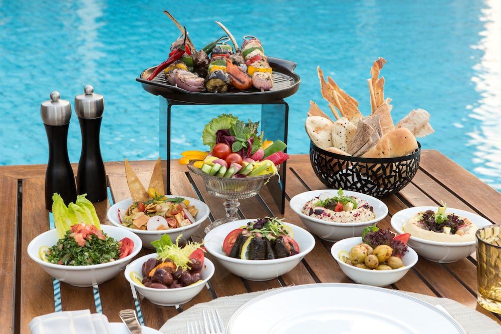 Four Seasons Hotel Riad Exterior foto Meze